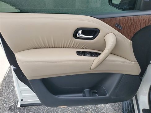Used 2018 Nissan Armada SL w/ Premium Package image 13