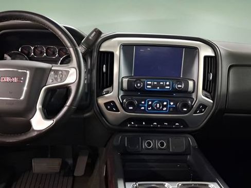 Used 2018 GMC Sierra 1500 SLT AWD/4WD image 9