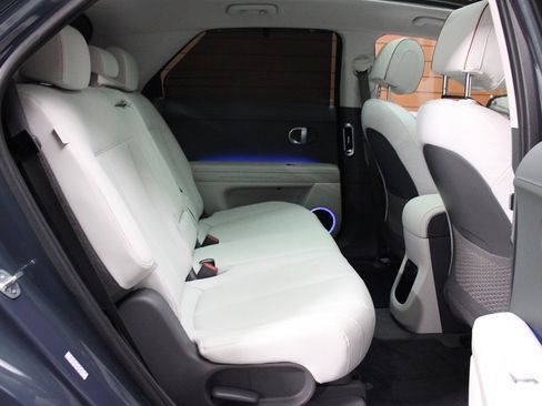 Used 2024 Hyundai Ioniq 5 Limited image 18