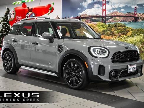 Used 2022 MINI Cooper Countryman S w/ Premium Package image 1