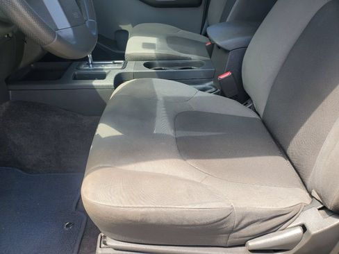 Used 2014 Nissan Xterra X AWD/4WD image 15