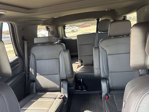 Used 2023 GMC Yukon Denali w/ Denali Reserve Package image 22