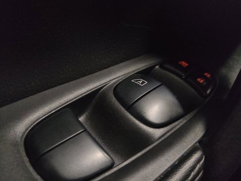 Used 2021 Nissan Rogue Sport S FWD image 27