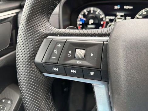 Used 2024 Mitsubishi Outlander SE image 4