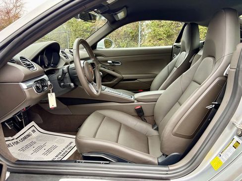 Used 2018 Porsche 718 Cayman S image 17