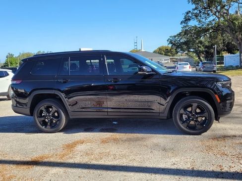 New 2025 Jeep Grand Cherokee L Limited w/ Black Appearance Package image 8