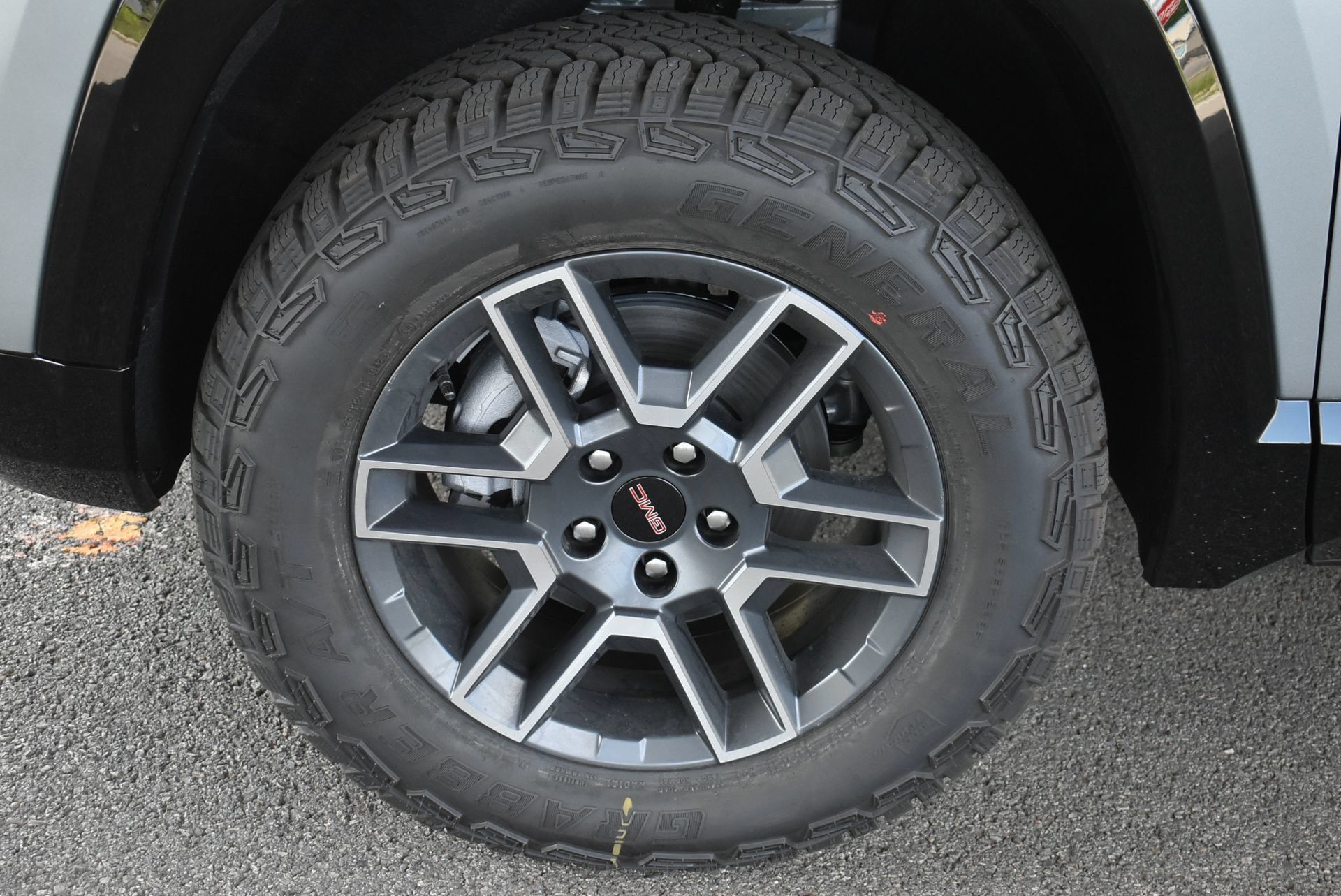 New 2026 GMC Terrain AT4 w/ Technology Package II AWD/4WD image 11