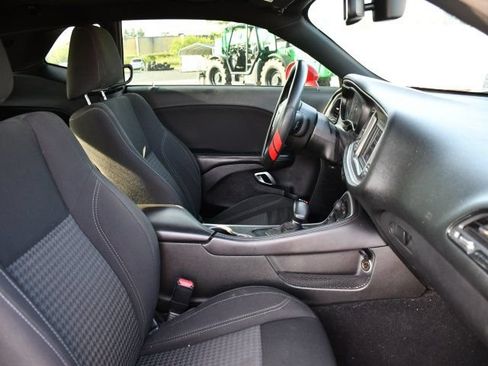Used 2019 Dodge Challenger SXT w/ Blacktop Package RWD image 31