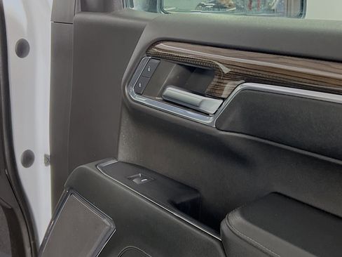 Used 2023 Chevrolet Silverado 1500 LT Trail Boss w/ Protection Package image 32