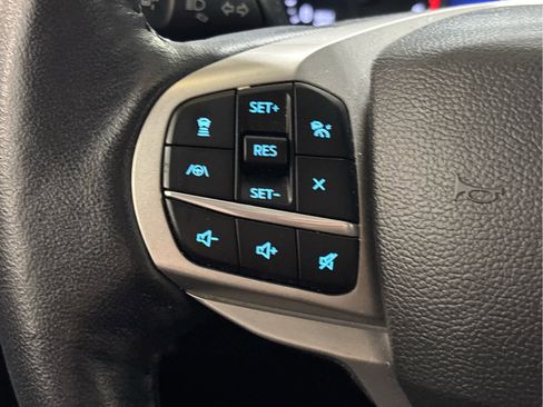 Used 2022 Ford Explorer Limited w/ Limited Technology Package image 13