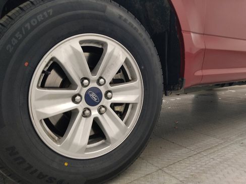 Used 2015 Ford F150 XLT RWD image 31