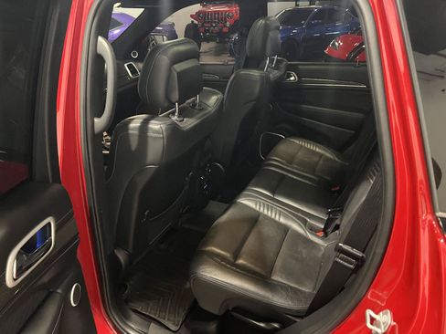 Used 2018 Jeep Grand Cherokee Trackhawk AWD/4WD image 35