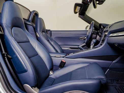 Certified 2014 Porsche Boxster S image 17