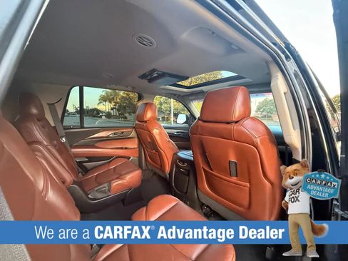 Used 2015 Cadillac Escalade Luxury AWD/4WD image 41
