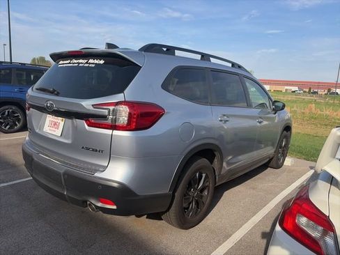 Used 2026 Subaru Ascent Premium image 3
