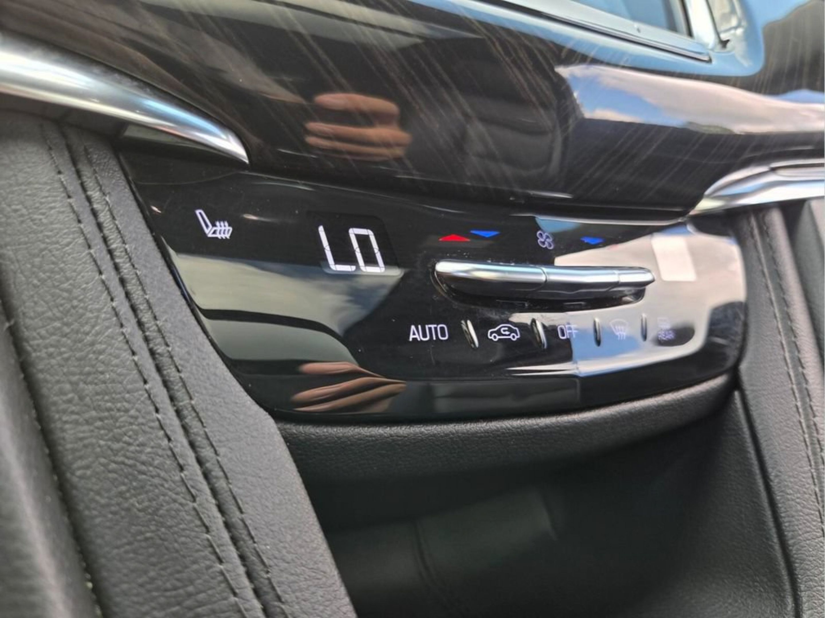 Used 2020 Cadillac XT6 Premium Luxury FWD image 28