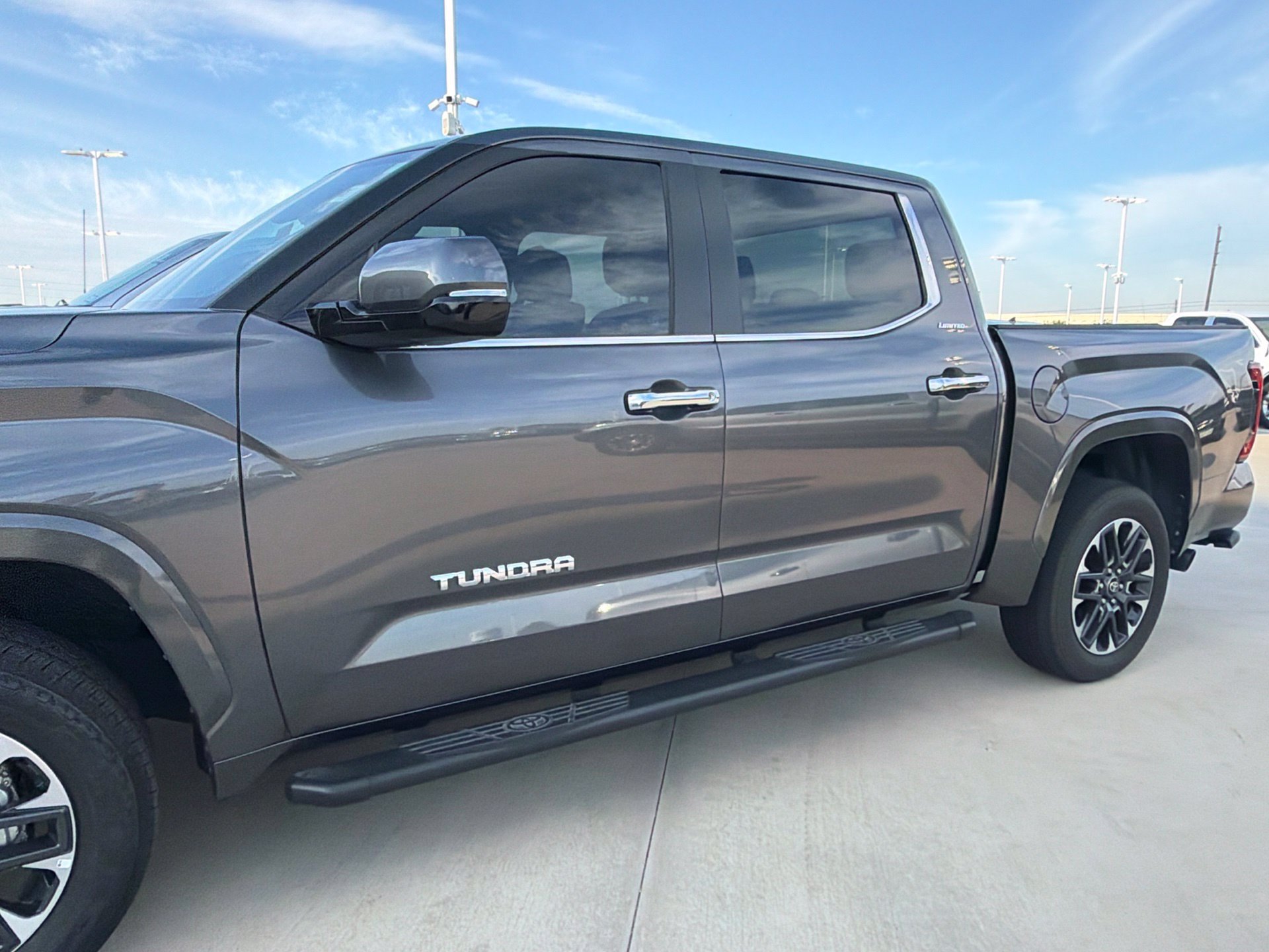 Used 2026 Toyota Tundra Limited w/ Power Package AWD/4WD image 7