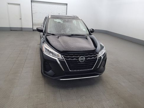 Used 2021 Nissan Kicks SV FWD image 14