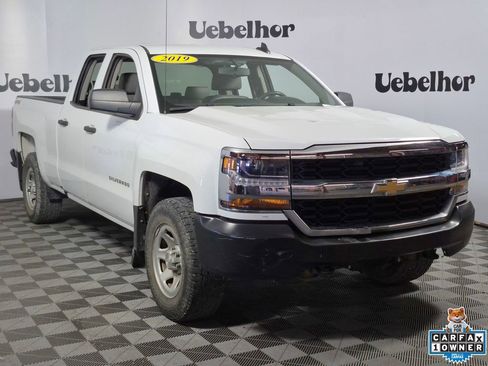 Used 2019 Chevrolet Silverado 1500 W/T w/ WT Convenience Package AWD/4WD image 1