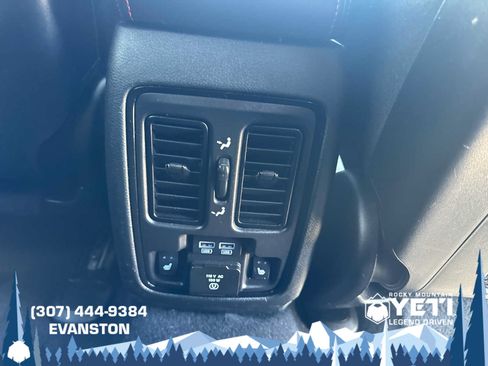 Used 2024 Dodge Durango GT AWD/4WD image 19