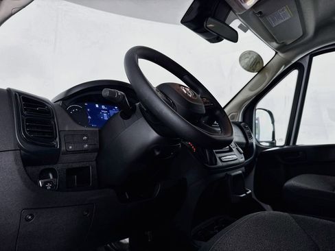 Used 2025 RAM ProMaster 2500 w/ U-Haul Equipment Group FWD image 19