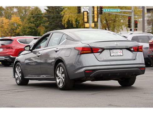 Used 2022 Nissan Altima 2.5 S image 5