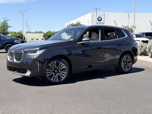 Used 2026 BMW X3 xDrive30i w/ Premium Package AWD/4WD image 2