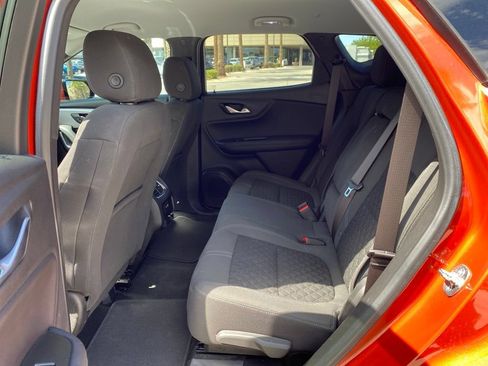Used 2022 Chevrolet Blazer LT FWD image 7