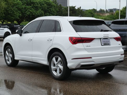 Used 2020 Audi Q3 2.0T Premium AWD/4WD image 3