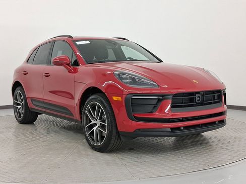 New 2026 Porsche Macan image 9