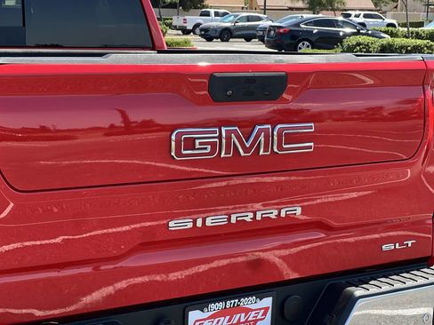 Used 2019 GMC Sierra 1500 SLT w/ SLT Premium Plus Package AWD/4WD image 4