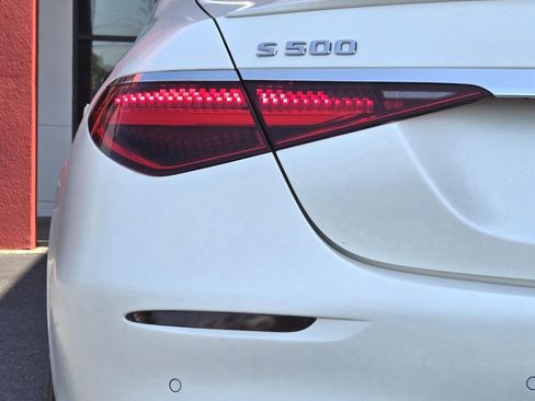 Used 2022 Mercedes-Benz S 500 S 500 w/ AMG Line Package image 11