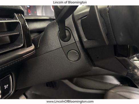 Used 2022 Lincoln Nautilus Reserve image 29