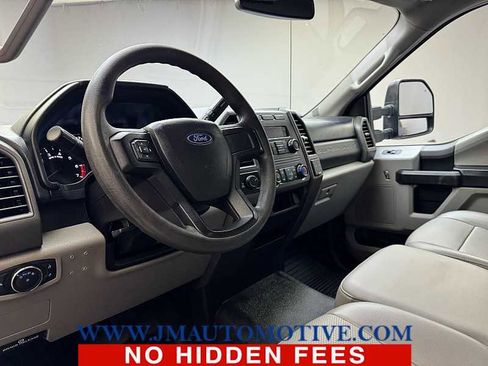 Used 2019 Ford F250 XL w/ Power Equipment Group AWD/4WD image 12