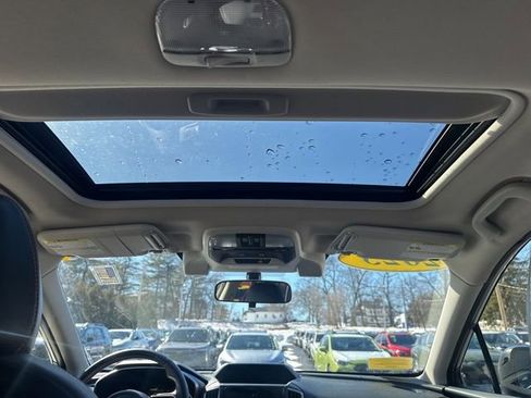 Used 2023 Subaru Crosstrek 2.5i Limited w/ Moonroof Package image 15