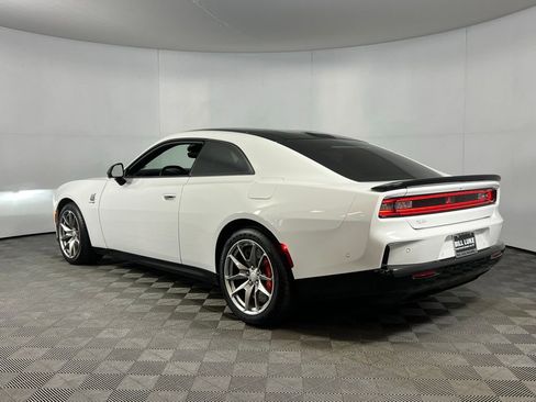 Used 2024 Dodge Charger R/T Scat Pack w/ Plus Group image 8