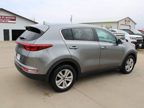 Used 2018 Kia Sportage LX AWD/4WD image 8