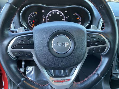 Used 2018 Jeep Grand Cherokee Trailhawk w/ Trailhawk Luxury Group image 16