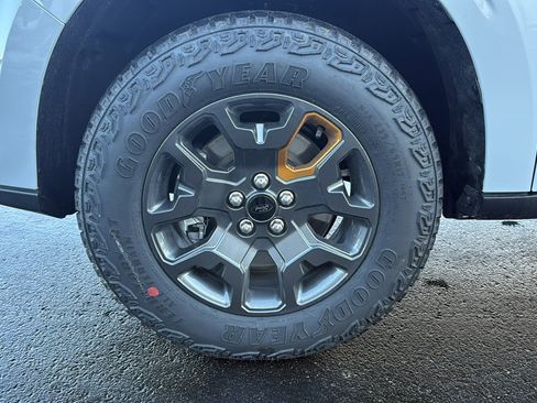 New 2026 Ford Maverick Tremor image 9