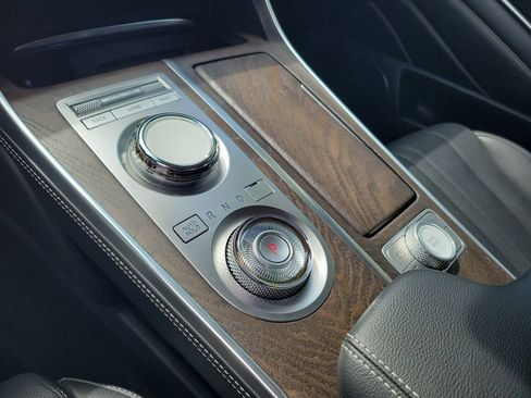 Used 2024 Genesis GV80 3.5T image 32