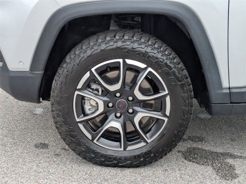 Certified 2025 Jeep Compass Trailhawk w/ Trailhawk Elite Group AWD/4WD image 14