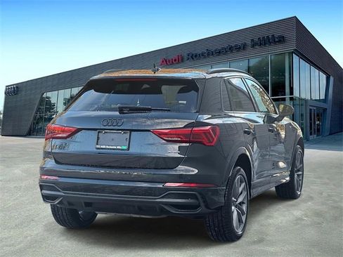 Certified 2025 Audi Q3 2.0T Premium w/ Convenience Package image 5