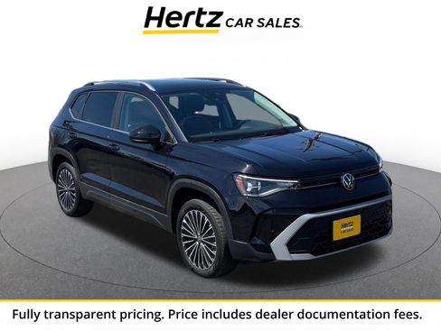 Used 2026 Volkswagen Taos SE FWD image 1