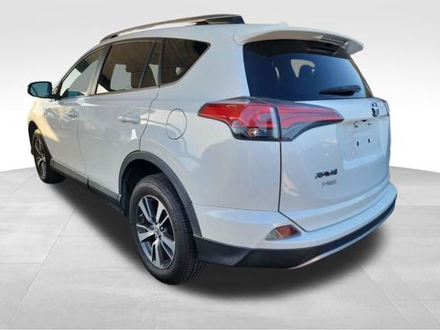 Used 2018 Toyota RAV4 XLE w/ Plus Extra Value Package image 6