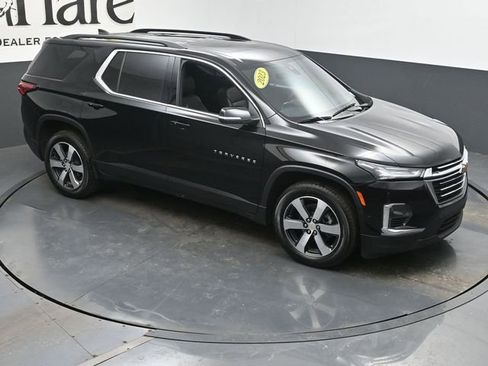 Used 2023 Chevrolet Traverse LT w/ LT Premium Package image 38