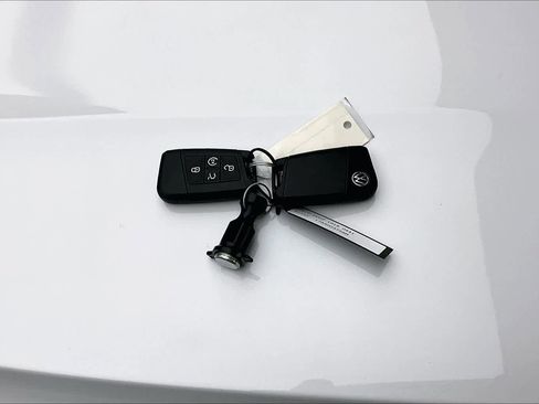 Used 2022 Volkswagen Jetta SEL image 14