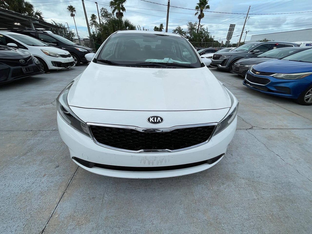 Used 2018 Kia Forte LX FWD image 1