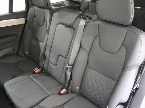 New 2025 Volvo XC90 T8 Plus w/ Protection Package Premier image 23