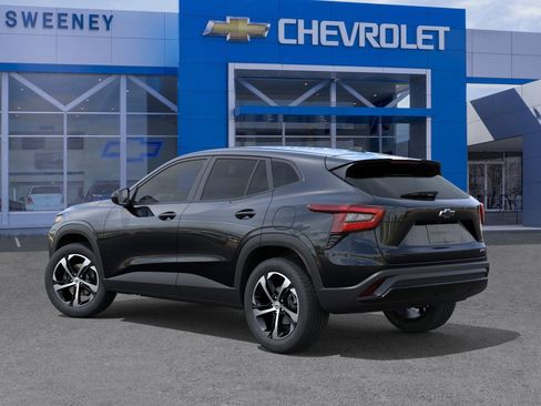 New 2026 Chevrolet Trax RS w/ Driver Confidence Package image 3