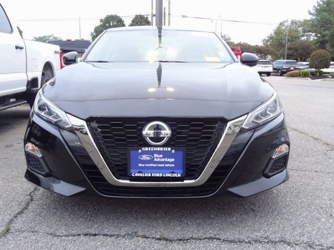 Used 2022 Nissan Altima 2.5 SR image 2